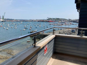 Montezuma House - Falmouth Harbour-side Apartments